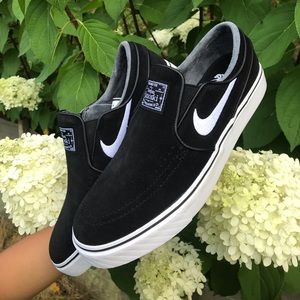 Nike SB Zoom Stefan Janoski Slip-On Black White